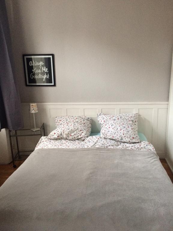 Glover Apartment *